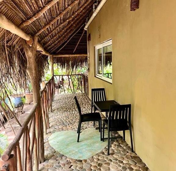 Escritório Superior, Junto Al Rio Bungalows & Suites