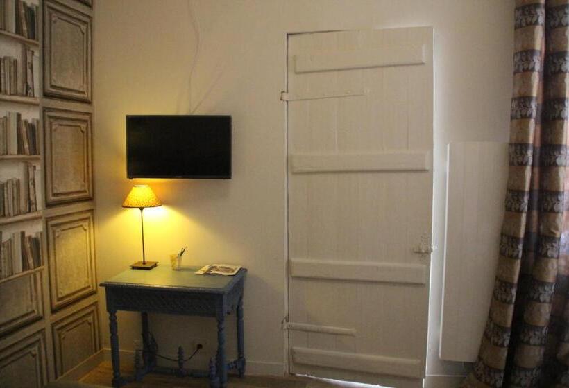 Номер Стандарт с Террасой, Une Chambre En Ville
