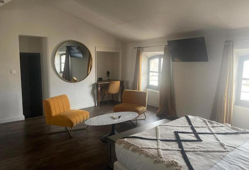 Полулюкс, Le Victoria Boutique Hôtel