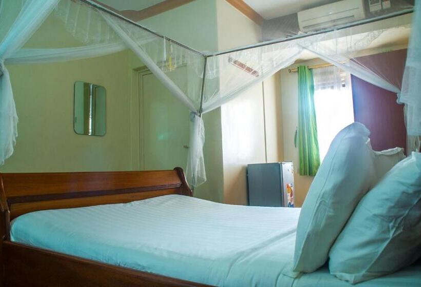اتاق لوکس یک تخته, Sandton Hotel Kasese