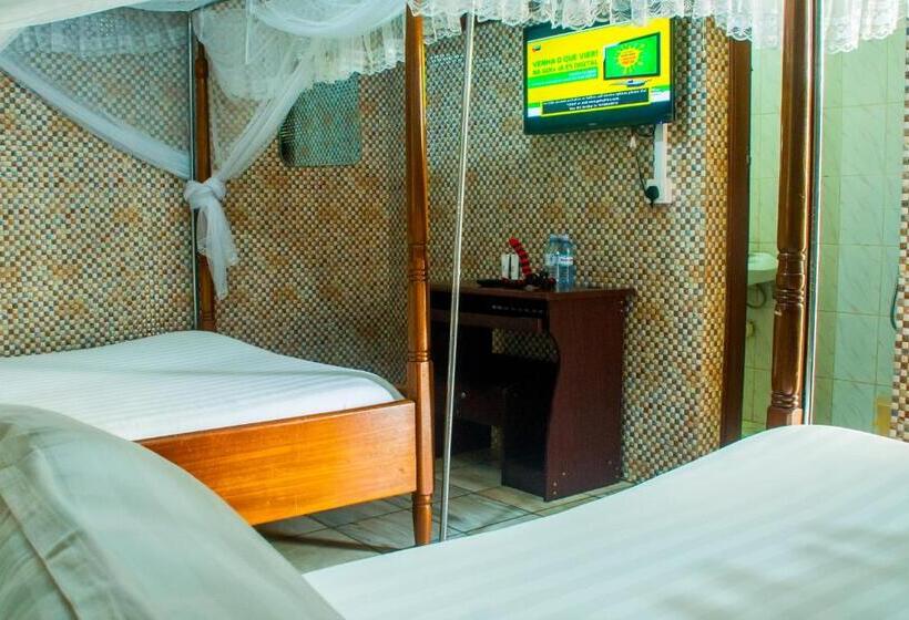 اتاق لوکس, Sandton Hotel Kasese