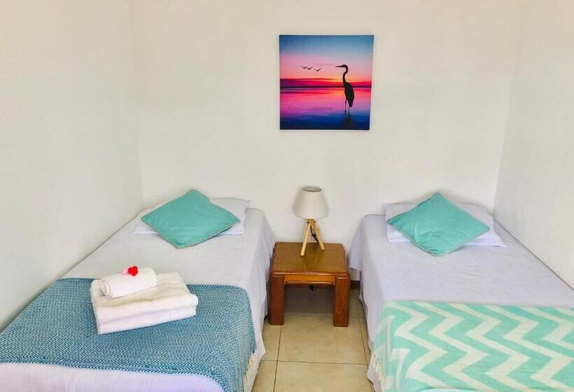 اتاق پریمیوم چهارنفره, Unique Hotel & Suites