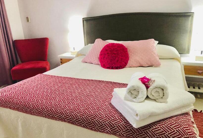 디럭스 룸, Unique Hotel & Suites