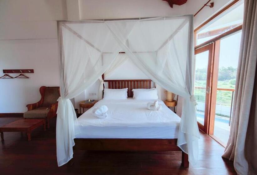 اتاق لوکس, Cardamon Hotel Nilaveli