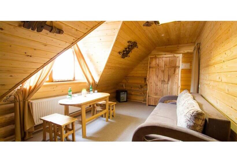חדר משפחתי, Eco Hotel Bungalo