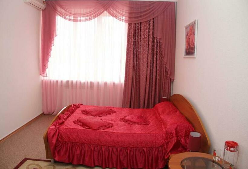 اتاق استاندارد, Kristina