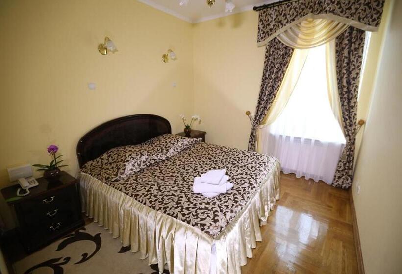 جناح بريميوم, Star