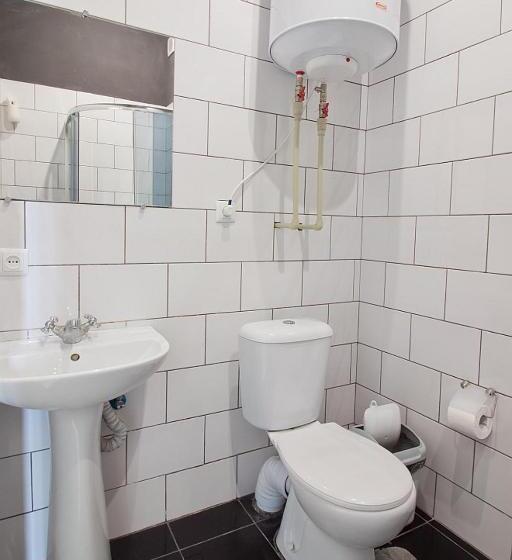 스위트, Tsentr Hostel