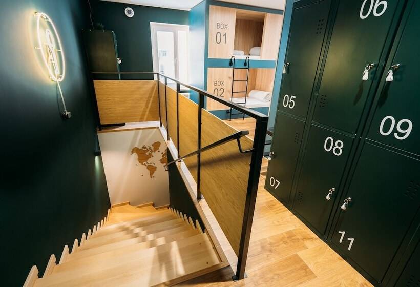 سرير فى غرفة مشتركه, Yard Hostel & Coffee