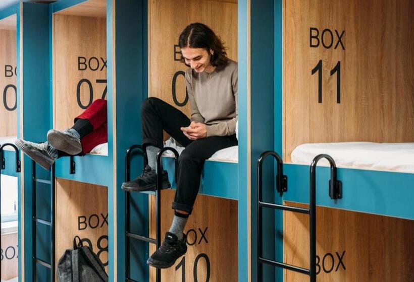 سرير فى غرفة مشتركه, Yard Hostel & Coffee