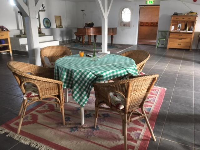 اتاق لوکس, Borrby Frö B&b