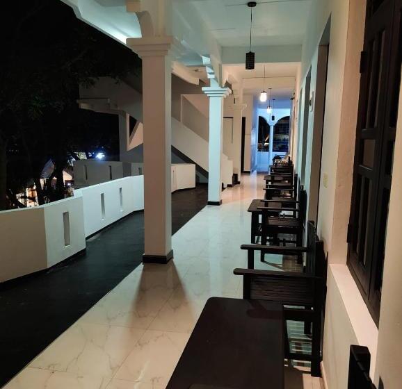 Camera Deluxe con Balcone, Atteriya Chill