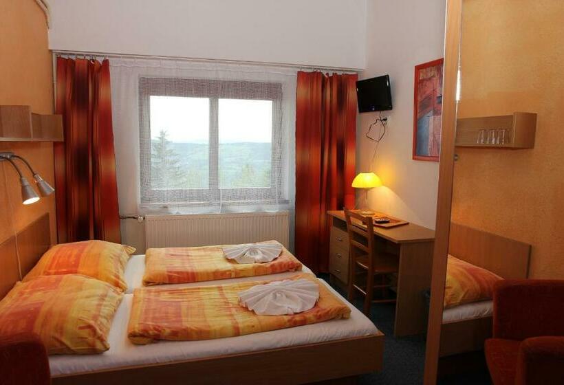 家庭间, Relax Hotel Bára Benecko