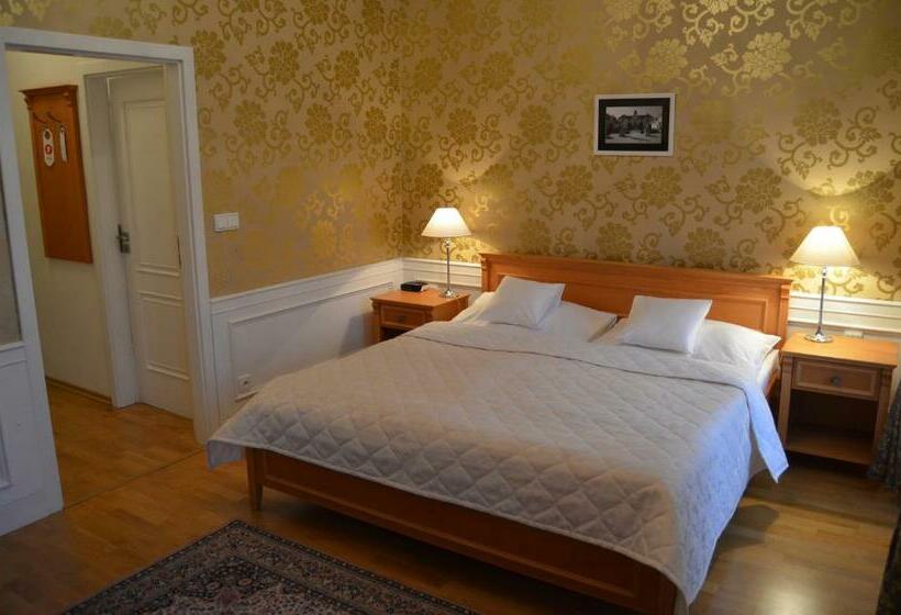 Номер Стандарт, Zamecky Hotel Lednice