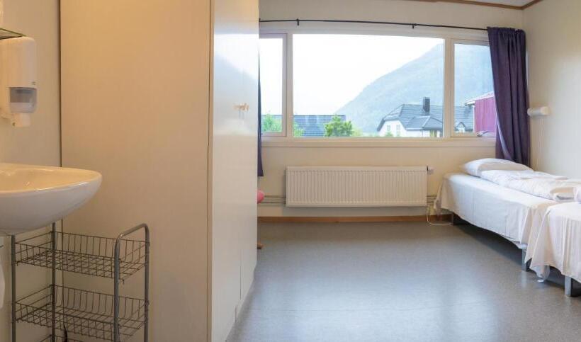バス共有のスタンダードルーム, Sogndal Bed & Breakfast