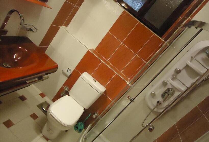 اتاق استاندارد, Freedom Hostel