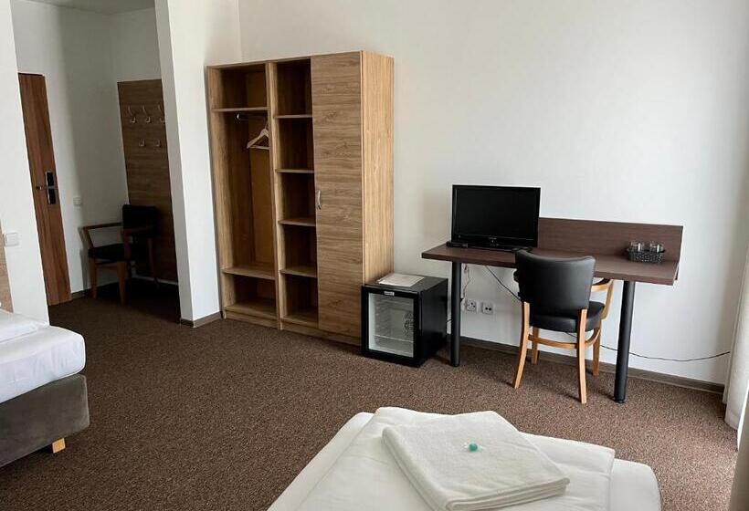 Habitació Estàndard, Motel R10