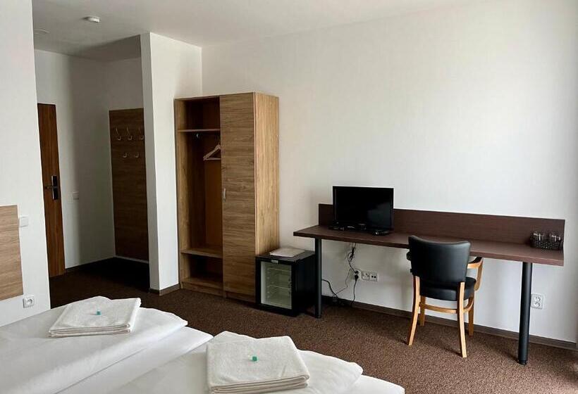 Habitació Estàndard, Motel R10