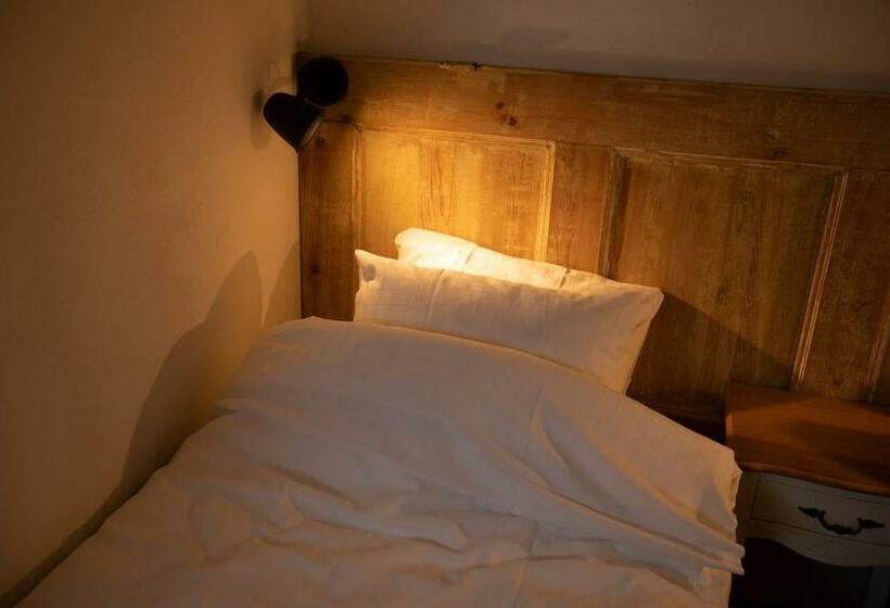 اتاق استاندارد, Peppinge Bed & Breakfast