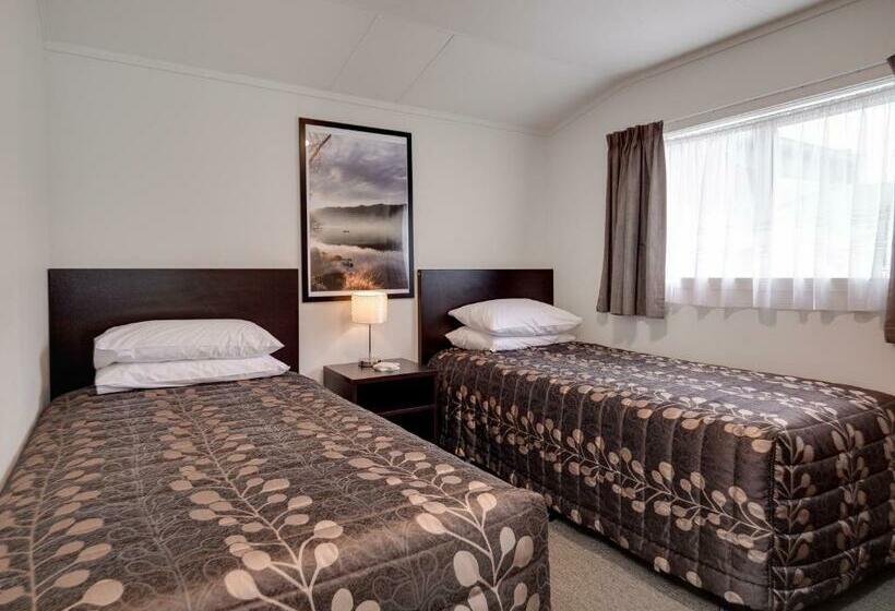 استودیو ساده, Anderson Park Motel
