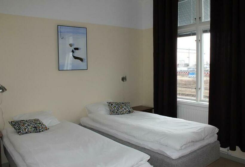 Номер Стандарт Совместная Ванная, Stationshusets Hotell Och Café Fd Hotell Lilla Station
