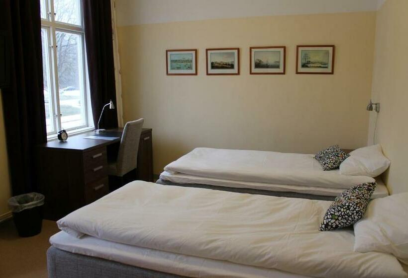 Standardzimmer Geteiltes Bad, Stationshusets Hotell Och Café Fd Hotell Lilla Station