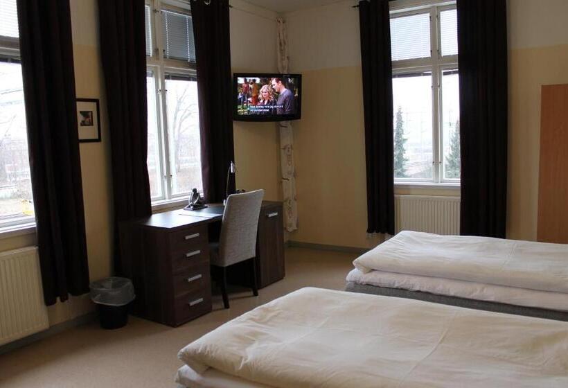 4-Bett-Standardzimmer Geteiltes Bad, Stationshusets Hotell Och Café Fd Hotell Lilla Station