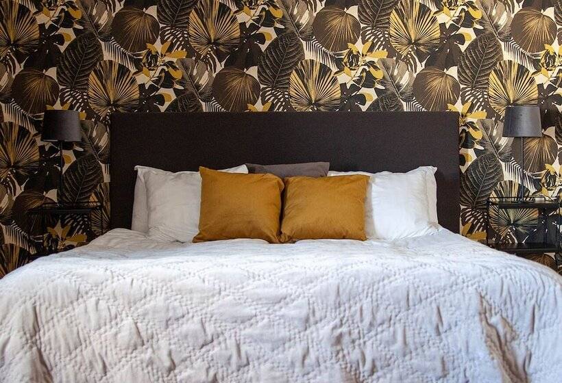 Quarto Estandar, L Ronja