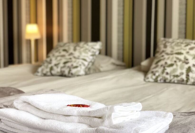 Standard Room Shared Bathroom, Järnvägshotellet