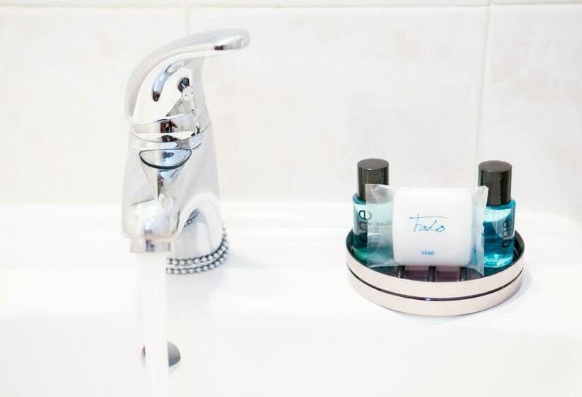 اتاق استاندارد, Stork Hostel