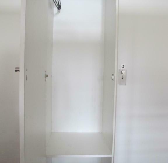 تختخواب در اتاق مشترک, Azores Youth Hostels   Sao Miguel