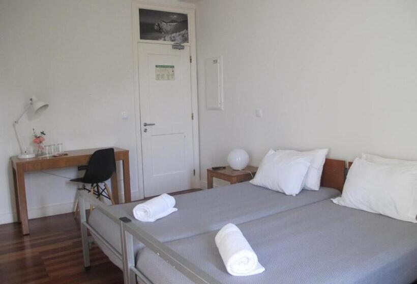 带共用浴室的标准房间, Azores Youth Hostels   Sao Miguel