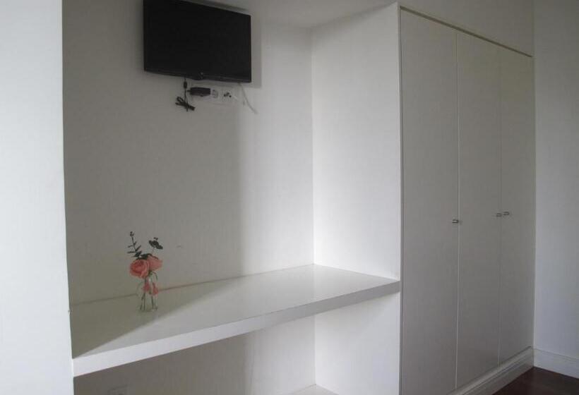 اتاق استاندارد سه نفره, Azores Youth Hostels   Sao Miguel