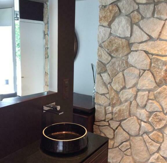 سوییت لوکس, Morat Gaste Zimmer