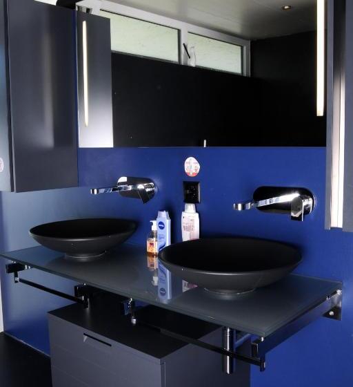 اتاق استاندارد سه تخته با بالکن, Morat Gaste Zimmer