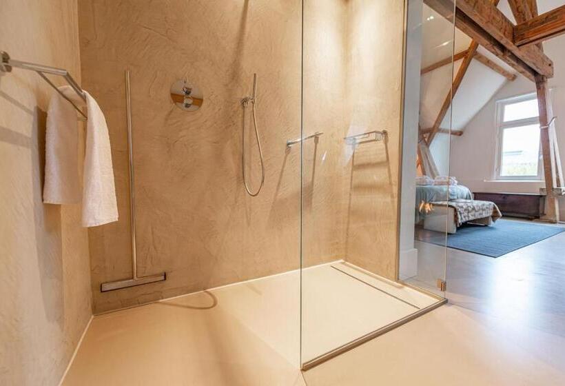 带大床的套房, Bossche Suites Stationsweg