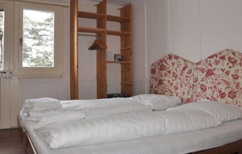 اتاق خانوادگی, Chalet Speciale   Hostel