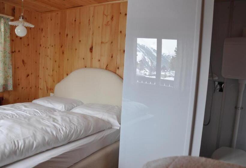 اتاق عادی, Chalet Speciale   Hostel
