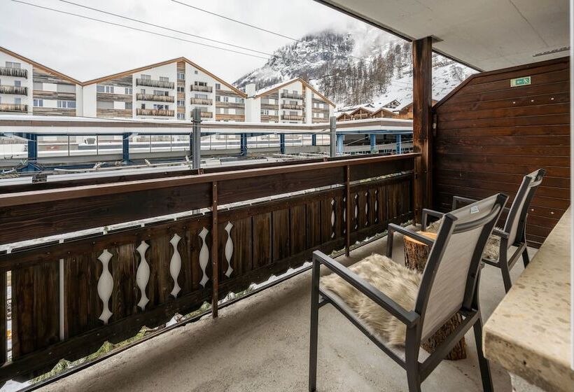 Номер Стандарт, Sarazena