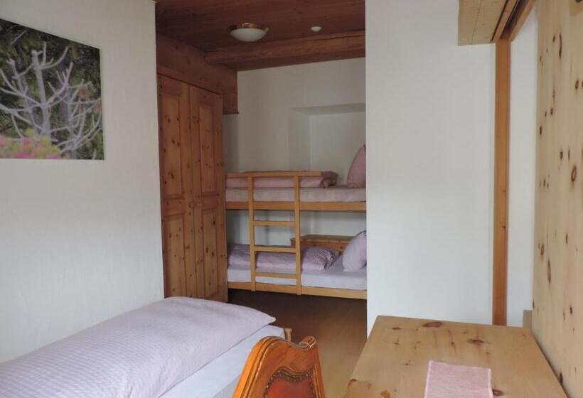 4인용 스탠다드 룸, Spöl Restaurant