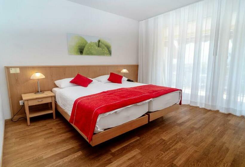 اتاق استاندارد با بالکن و چشم‌انداز باغ, Parkhotel Emmaus   Casa Del Sole