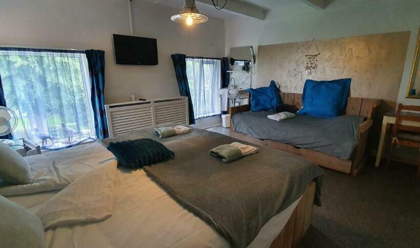 이코노미 트리플 룸, B&b Blauwestadhoeve