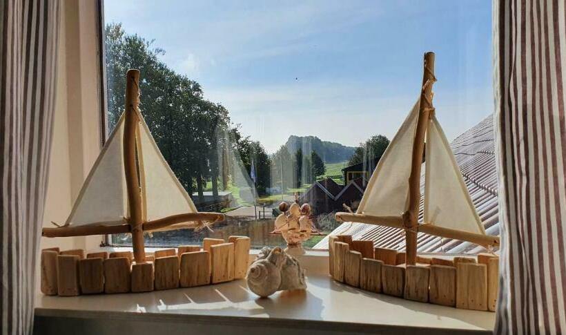 이코노미 트리플 룸, B&b Blauwestadhoeve