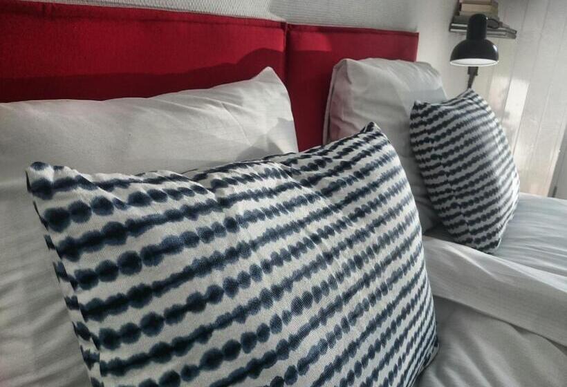 Номер Стандарт, B&b Byboukje