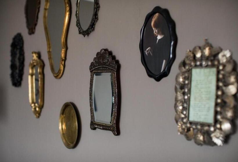 חדר קומפורט לשלושה, B&b Habitat