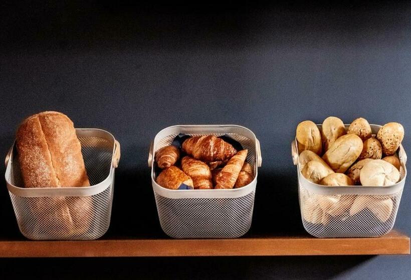 シングルデラックスルーム, Brasserie Smits