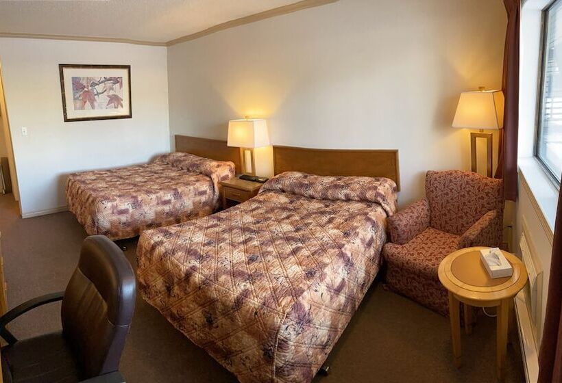 Номер Стандарт 2 Двуспальные Кровати, Tumbler Ridge Inn