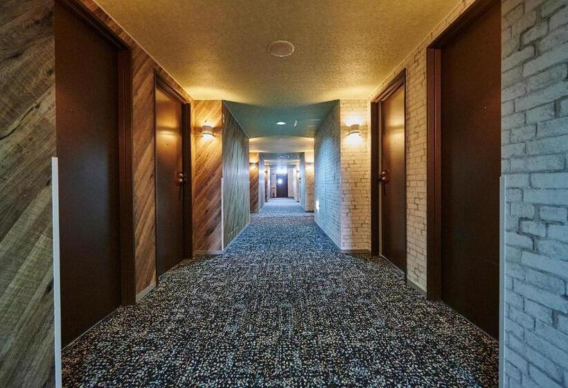 Номер Economy, Annex Royal