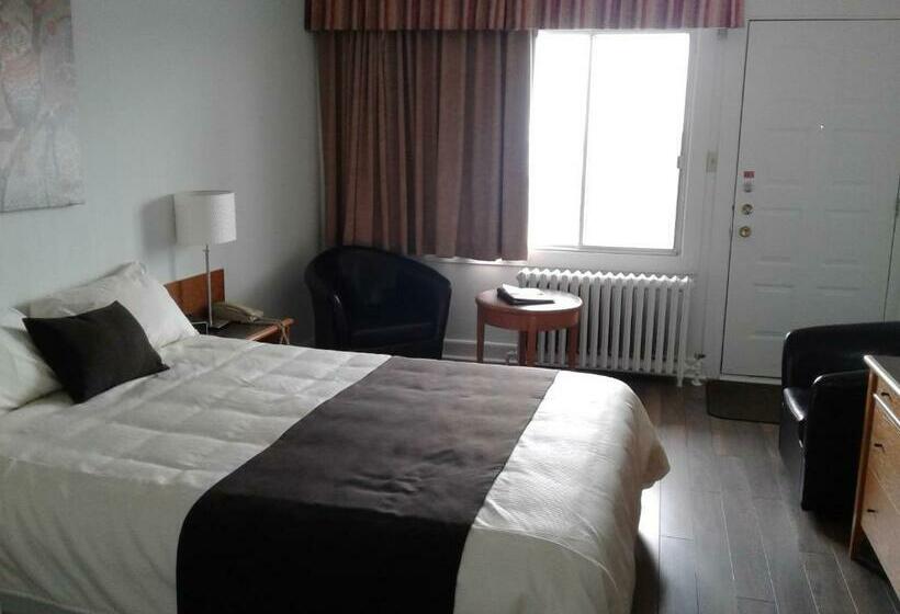 Номер Стандарт, Auberge Le Parasol