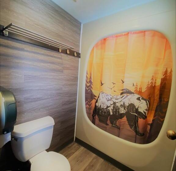 四人标准间, Banff International Hostel